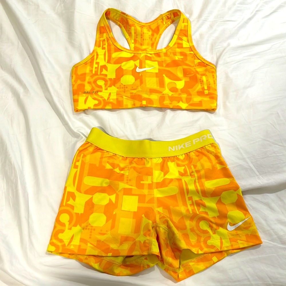 Nike Pro set